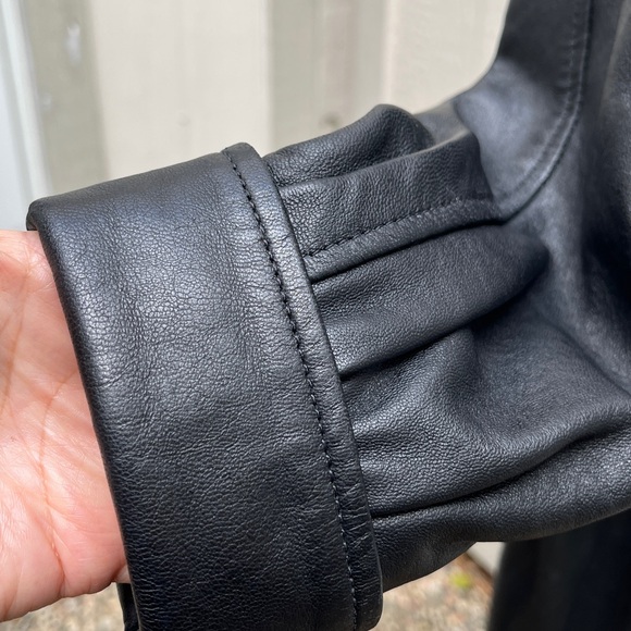 Stylish Black Leather Trench Coat vintage 1990’’s, full length size petite - Picture 5 of 10